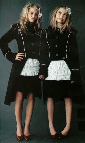 MARY-KATE & ASHLEY